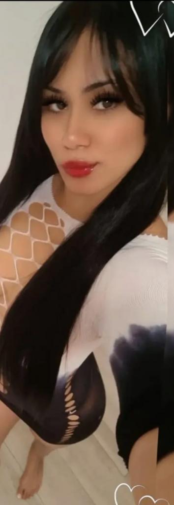 Chica busca chico en Almería: 