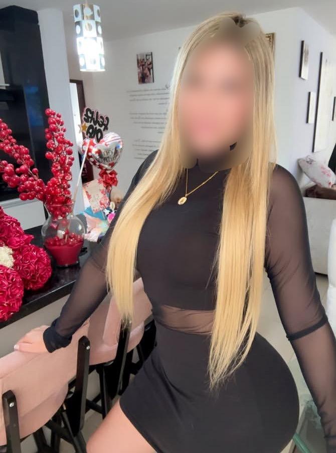 Chica busca chico en Huelva: 