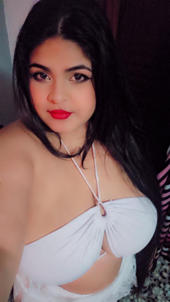 Chica busca chico en Ibiza: 