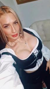 681098657: Chica busca chico en Barcelona