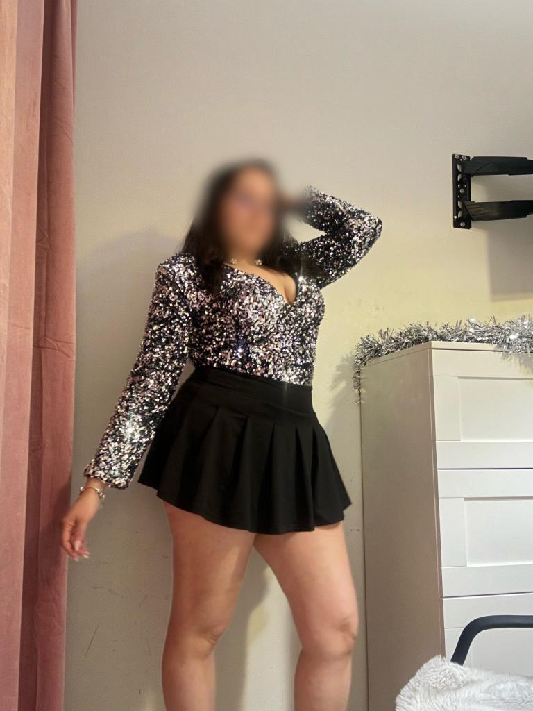 Chica busca chico en Sevilla: 