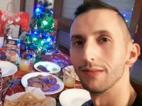 698911547: Chico busca chica en Valencia