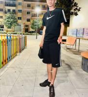 614681839: Chico busca chica en Granada