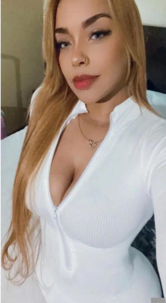 Chica busca chico en Huelva: 