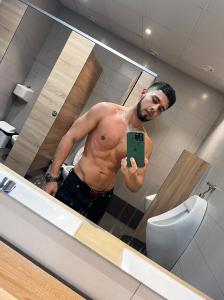 Chico busca chica en Valencia: 