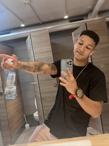 Chico busca chica en Tenerife: 