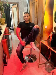 Chico busca chica en Gerona: 