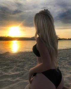 Chica busca chico en Granada: 