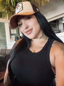 613705468: Chica busca chico en Cádiz