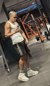 637120668: Chico busca chica en Sevilla