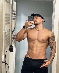 Chico busca chica en Málaga: 