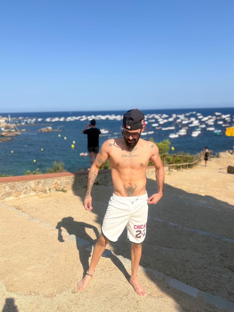 Chico busca chica en Barcelona: 