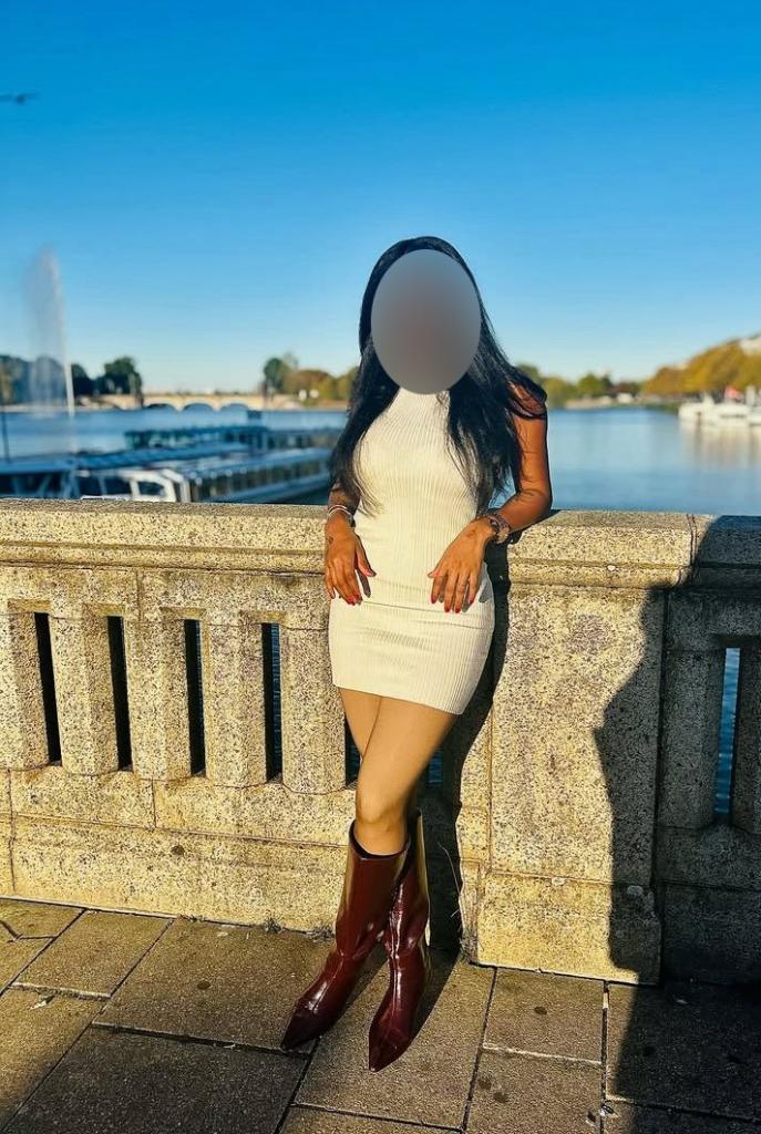 637109642: Chica busca chico en Soria