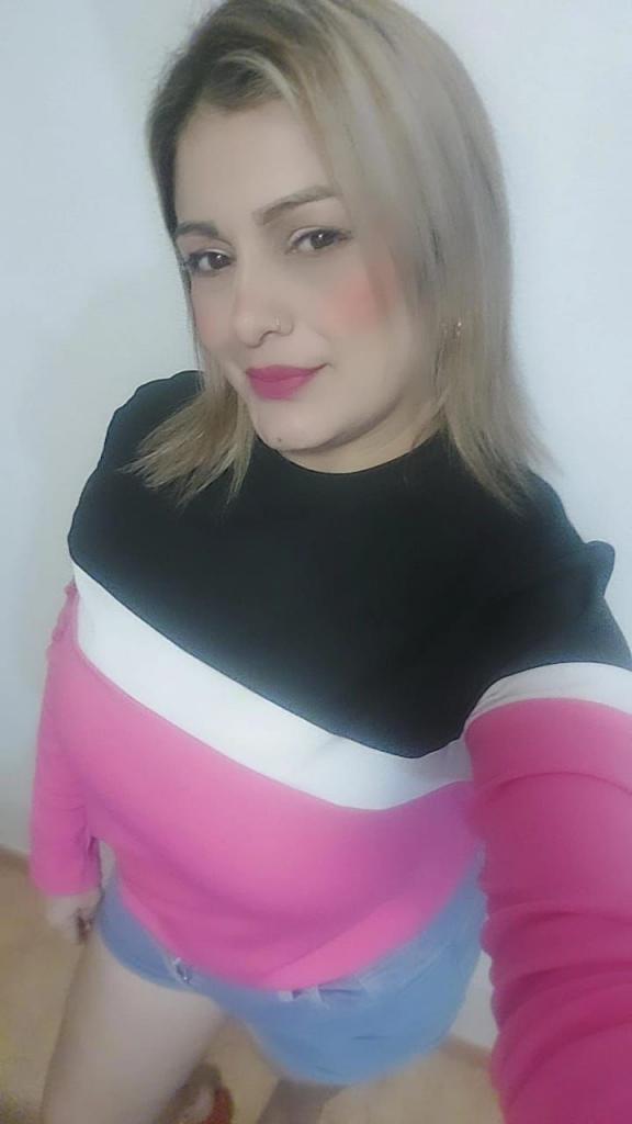 613949269: Chica busca chico en Murcia