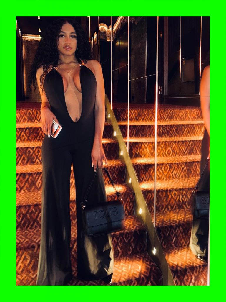 637011176: Chica busca chico en Mallorca