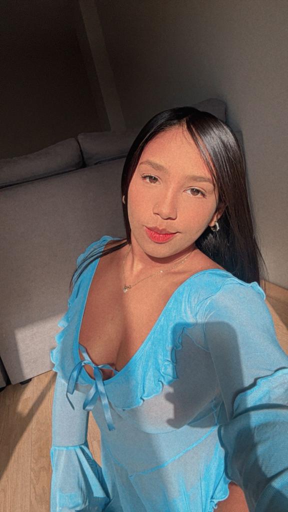 641079140: Chica busca chico en La Coruña