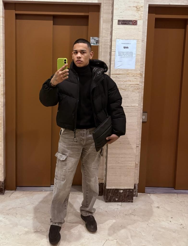 Chico busca chica en Málaga: 