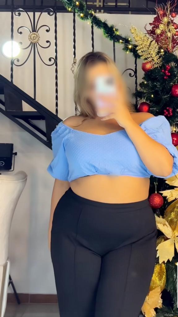 641544038: Chica busca chico en Sevilla