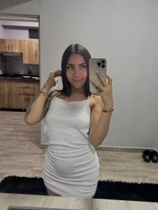 624216140: Chica busca chico en Málaga