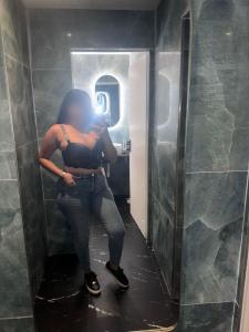 607340845: Chica busca chico en Valencia