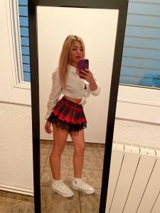 613644433: Chica busca chico en Tarragona
