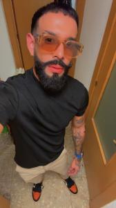 674372183: Chico busca chica en Barcelona