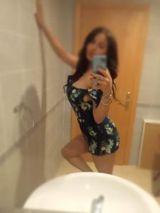 610811430: Chica busca chico en Madrid