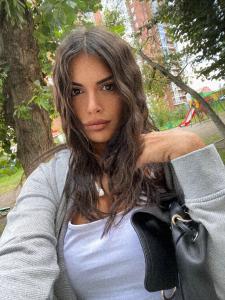 642995674: Chica busca chico en Alicante