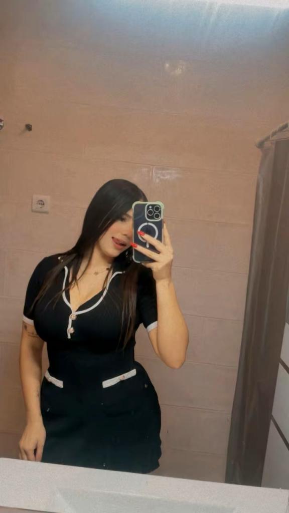 632276629: Chica busca chico en Málaga
