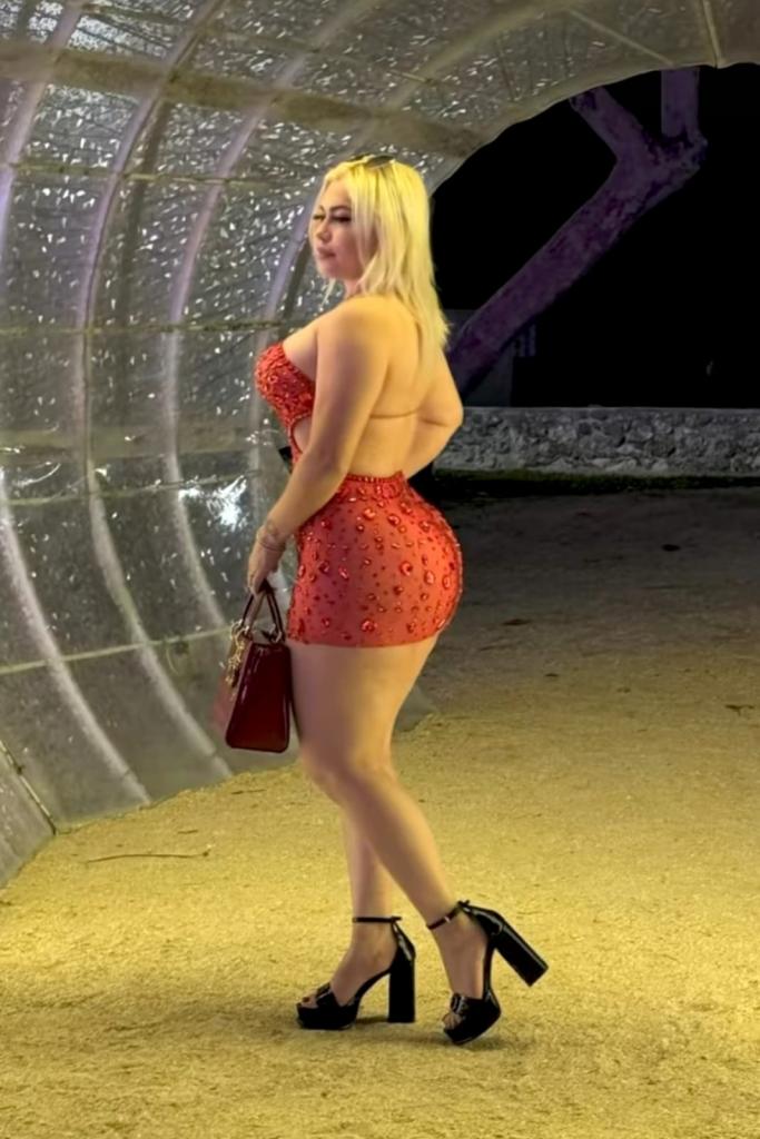 Chica busca chico en Lugo: 