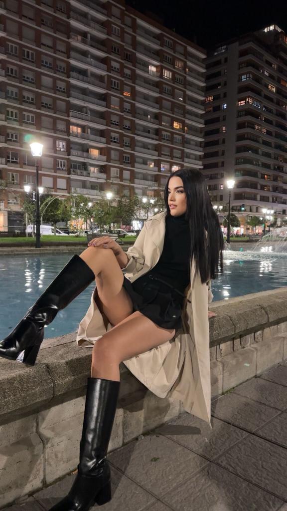 672924053: Chica busca chico en Mallorca