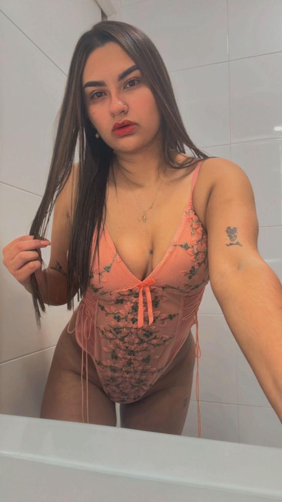 607164192: Chica busca chico en Valencia