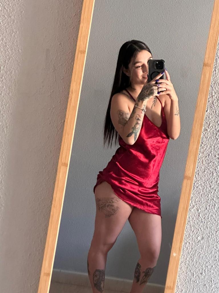 Chica busca chico en Almería: 