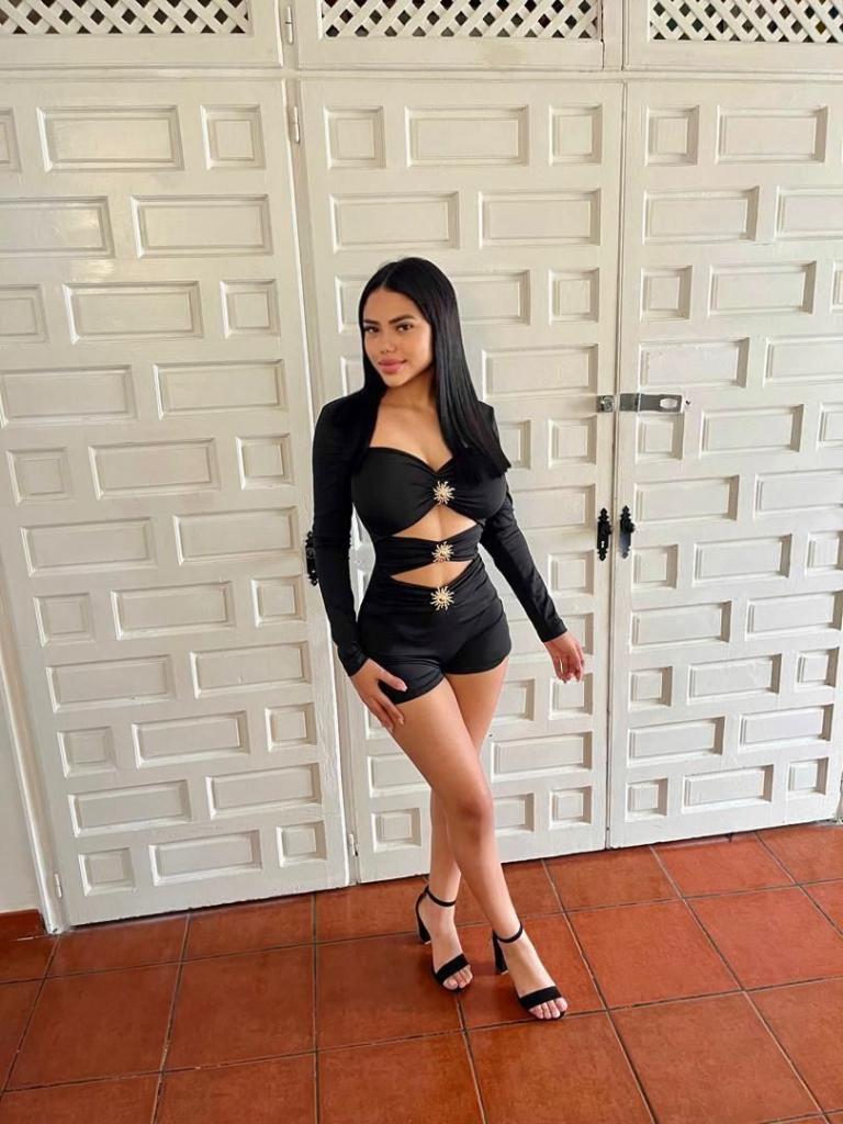 Chica busca chico en Tenerife: 