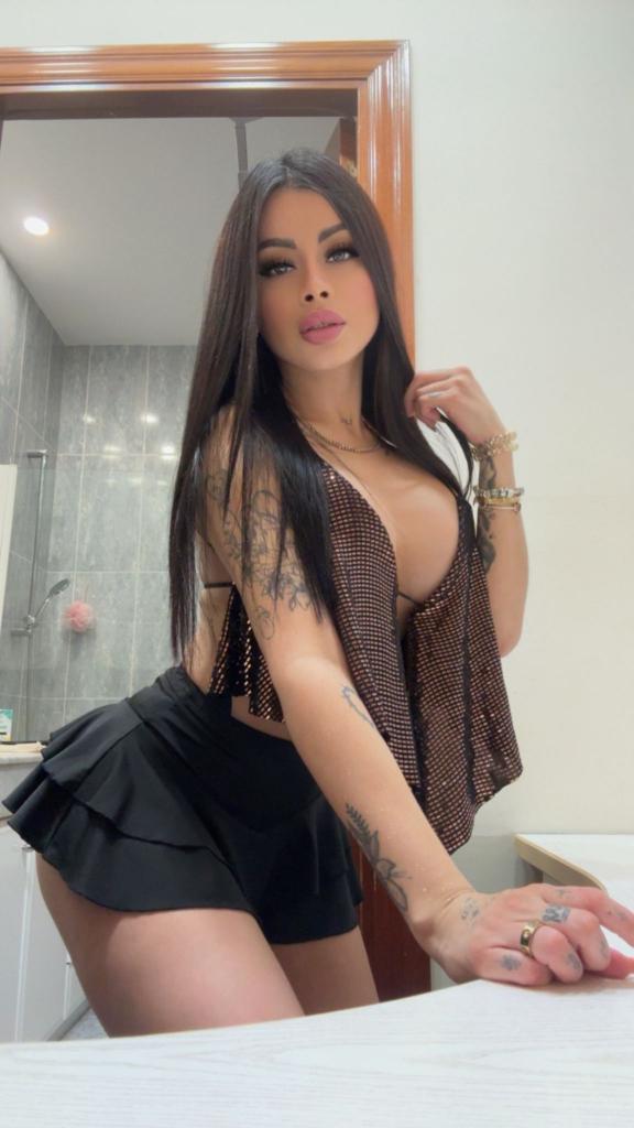 673619590: Chica busca chico en Barcelona