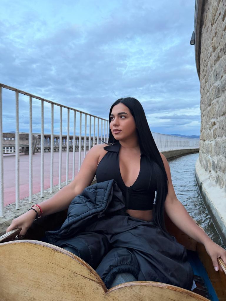 632924136: Transexual en Pontevedra