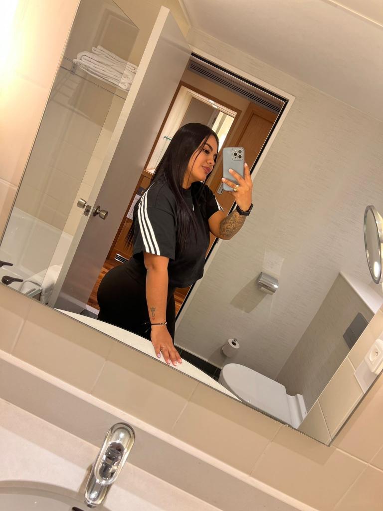 623254341: Chica busca chico en Alicante