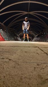 624835176: Chico busca chica en Valencia