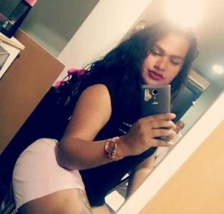 681190979: Chica busca chico en Madrid