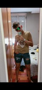 654892695: Chico busca chica en León