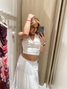 613840770: Transexual en León