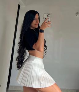 632637379: Chica busca chico en Gerona