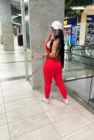 617352440: Chica busca chico en Barcelona