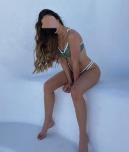 633818557: Chica busca chico en Lérida
