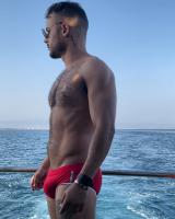 674698515: Chico busca chica en Madrid