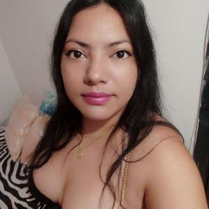 643370618: Chica busca chico en La Coruña