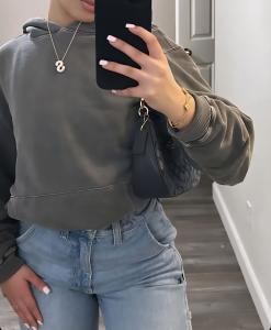 608150119: Chica busca chico en Pontevedra