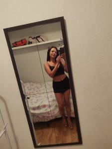 658168880: Chica busca chico en Asturias