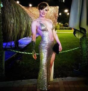 613437838: Chica busca chico en Barcelona