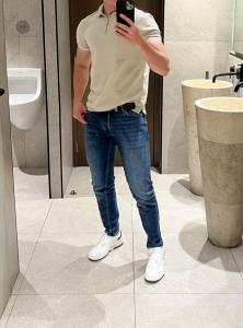 607597132: Chico busca chica en Málaga